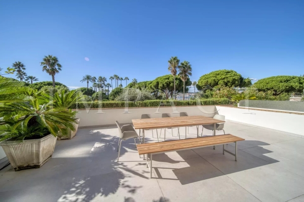 Appartement de luxe à louer à Cannes, 3 250 €, Photo 1