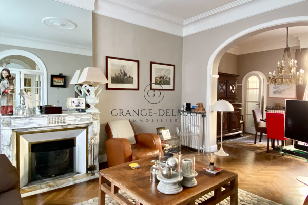 Maison de luxe à vendre à Bordeaux, 990 000 €, Photo 2