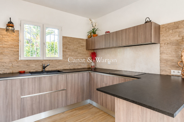 Maison de luxe à vendre à Saint-Raphaël, 1 350 000 €, Photo 4