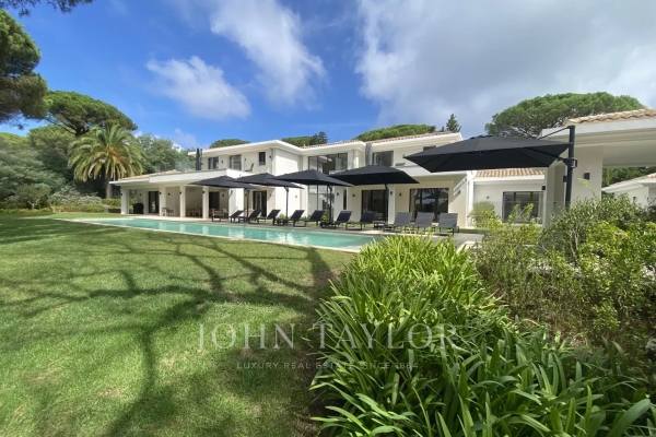 Maison de luxe à louer à Saint-Tropez, 56 500 €, Photo 1