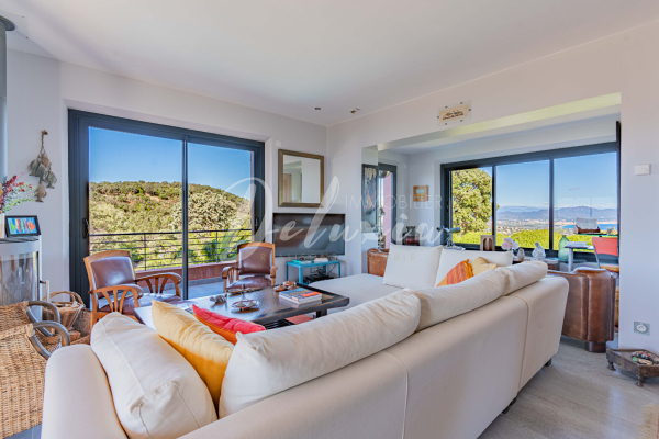 Maison de luxe à vendre à Les Issambres, 1 490 000 €, Photo 3