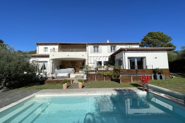 Maison de luxe à vendre à La Garde-Freinet, 1 680 000 €, Photo 1