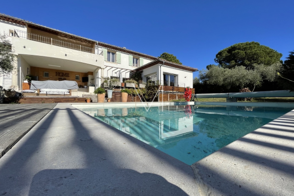 Luxury House for sale in La Garde-Freinet, 1 680 000 €, Photo 3