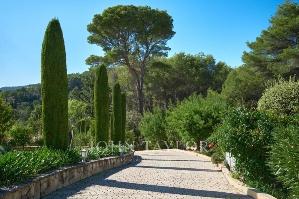 Luxury House for sale in Cabris, 2 150 000 €, Photo 1
