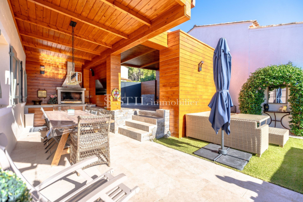 Luxury House for sale in Sainte-Maxime, 832 000 €, Photo 3