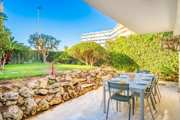Appartement de luxe à louer à Cannes, 3 400 €, Photo 1