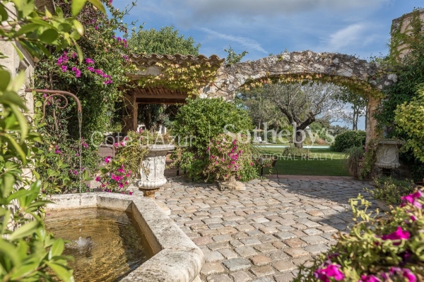 Luxury House for sale in Saint-Paul-de-Vence, 12 900 000 €, Photo 4
