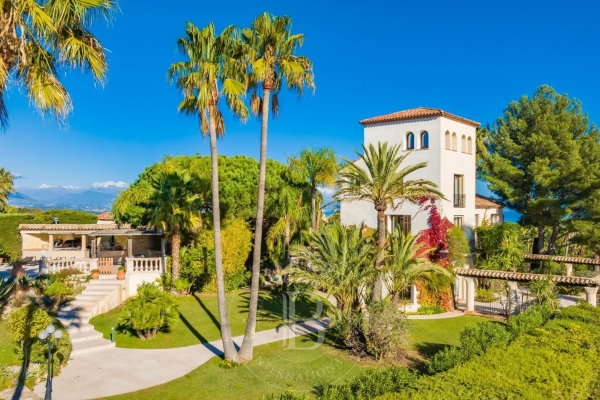 Maison de luxe à louer à Cannes, 20 000 €, Photo 1