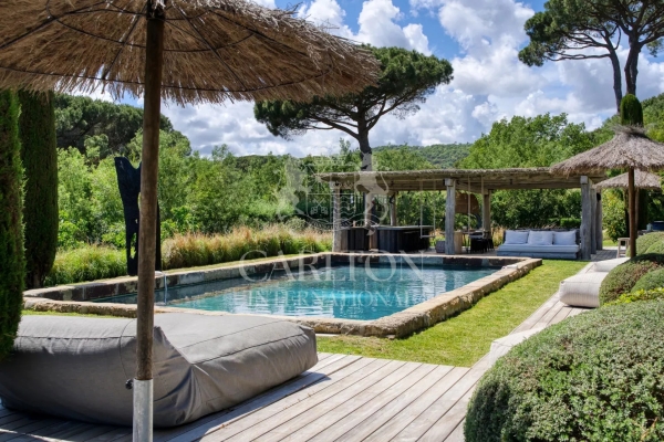 Maison de luxe à louer à Ramatuelle, 34 150 €, Photo 1