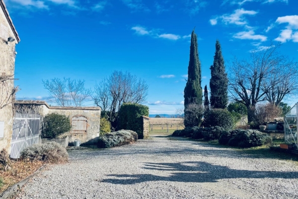 Maison de luxe à vendre à Grane, 670 000 €, Photo 1