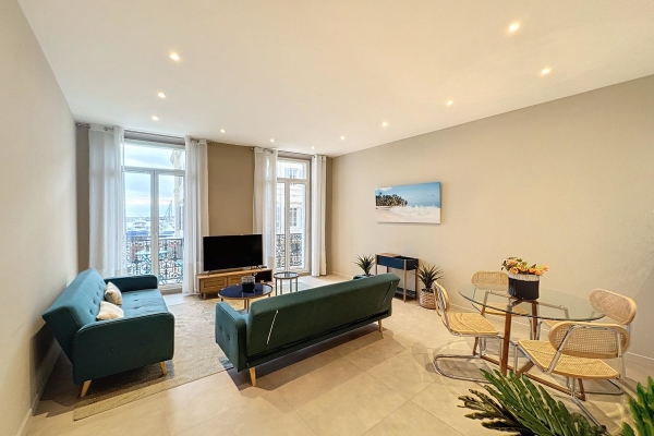 Luxury Apartment for sale in Cannes, 895 000 €, Photo 1