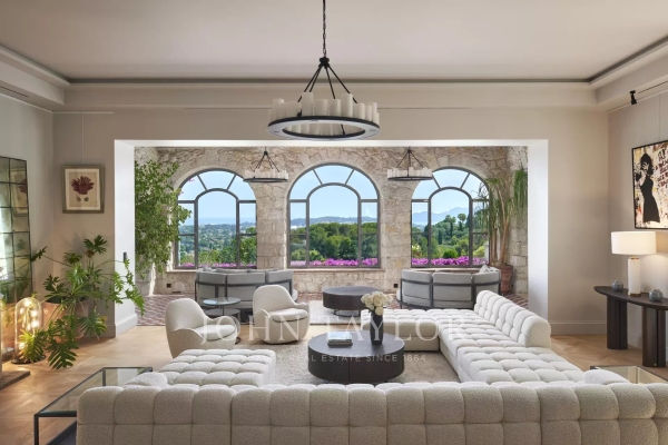 Maison de luxe à louer à Mougins, 100 000 €, Photo 1