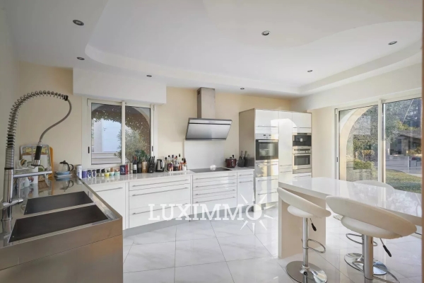 Luxury House for sale in Mougins, 3 790 000 €, Photo 5