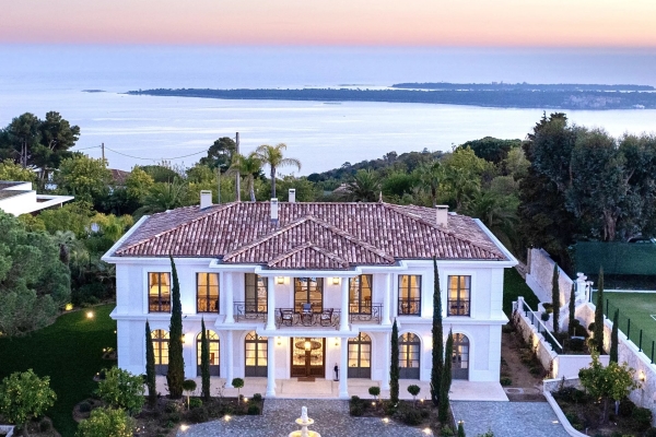Maison de luxe à louer à Cannes, 0 €, Photo 1
