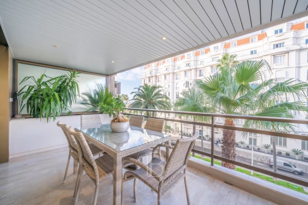 Appartement de luxe à louer à Cannes, 4 500 €, Photo 1