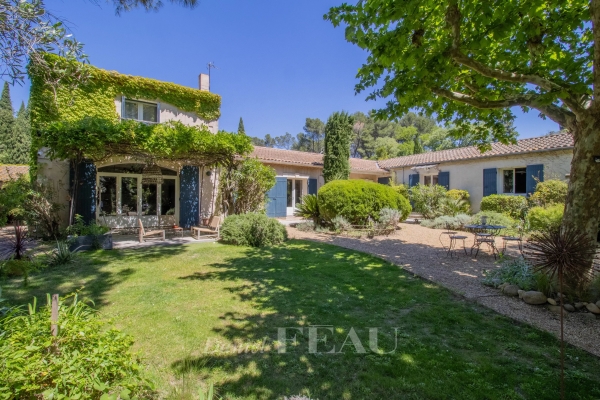 Maison de luxe à vendre à Saint-Rémy-de-Provence, 1 700 000 €, Photo 1