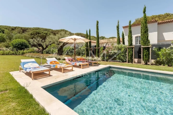 Maison de luxe à louer à Saint-Tropez, 17 725 €, Photo 1