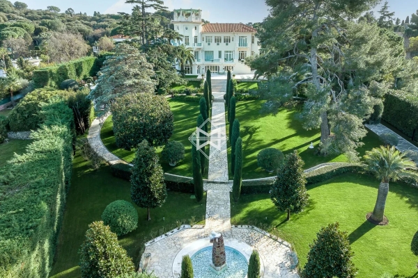 Maison de luxe à louer à Cap d'Antibes, 0 €, Photo 1