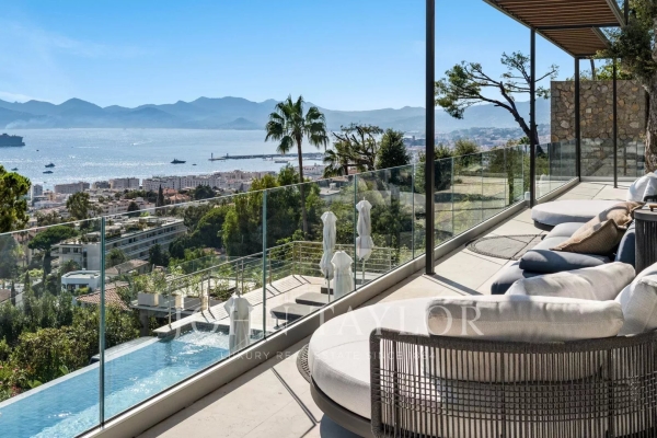 Maison de luxe à louer à Cannes, 80 000 €, Photo 1