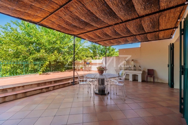 Maison de luxe à vendre à Arles, 1 190 000 €, Photo 3