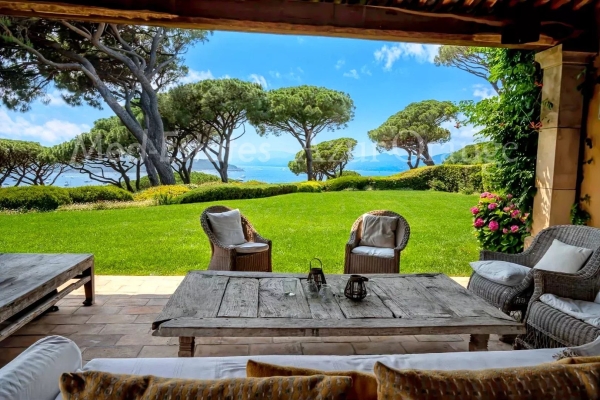 Maison de luxe à vendre à Saint-Tropez, 23 000 000 €, Photo 1