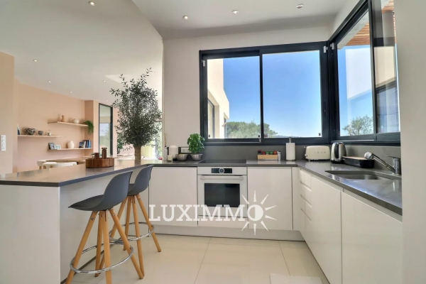Luxury House for sale in Mougins, 2 790 000 €, Photo 6