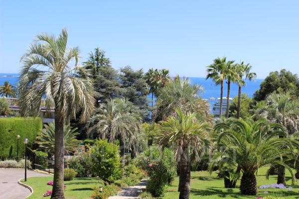 Luxury Apartment for sale in Vallauris, 149 000 €, Photo 2