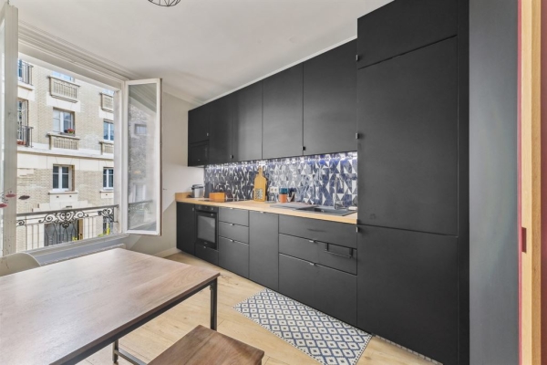 Luxury Apartment for sale in Paris 9ème, 780 000 €, Photo 3