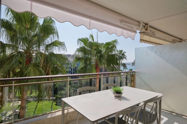 Appartement de luxe à vendre à Cannes, 1 580 000 €, Photo 1