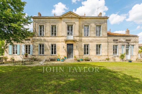 Luxury House for sale in Bordeaux, 2 100 000 €, Photo 1