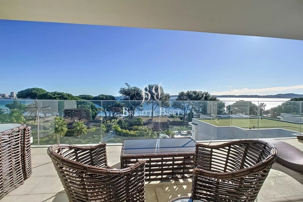 Appartement de luxe à vendre à Sainte-Maxime, 1 650 000 €, Photo 2