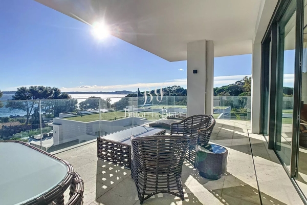 Appartement de luxe à vendre à Sainte-Maxime, 1 650 000 €, Photo 3