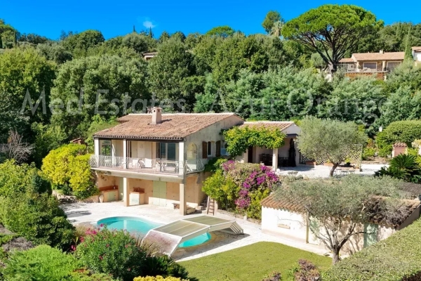 Maison de luxe à vendre à Grimaud, 1 315 000 €, Photo 1