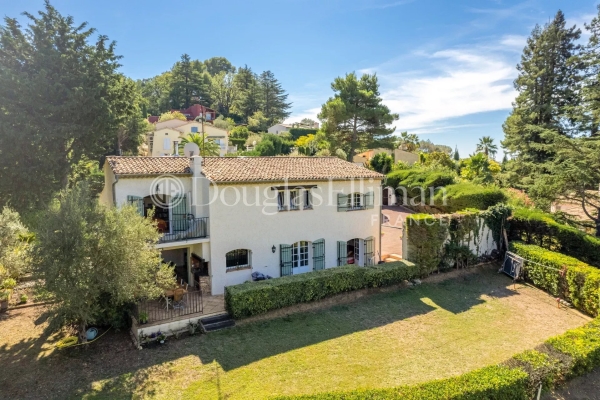 Luxury House for sale in Mougins, 1 375 000 €, Photo 1