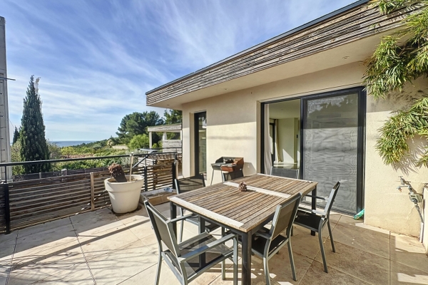 Maison de luxe à vendre à Bandol, 930 000 €, Photo 3