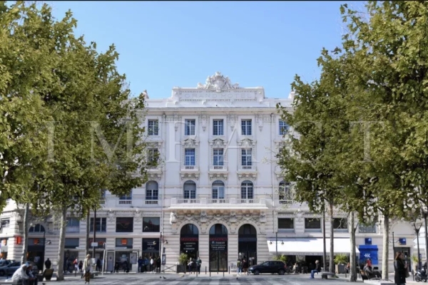 Appartement de luxe à vendre à Antibes, 569 000 €, Photo 2