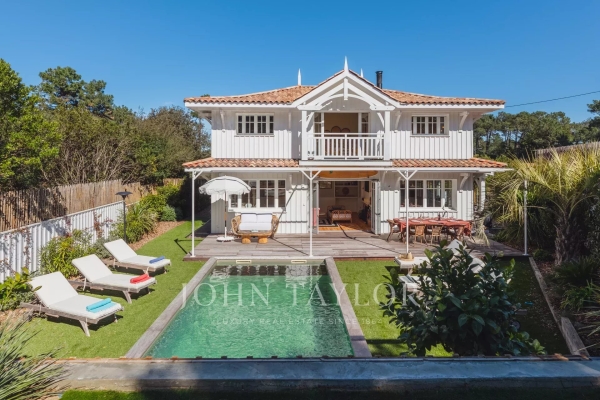 Maison de luxe à louer à Lege Cap Ferret, 8 060 €, Photo 1