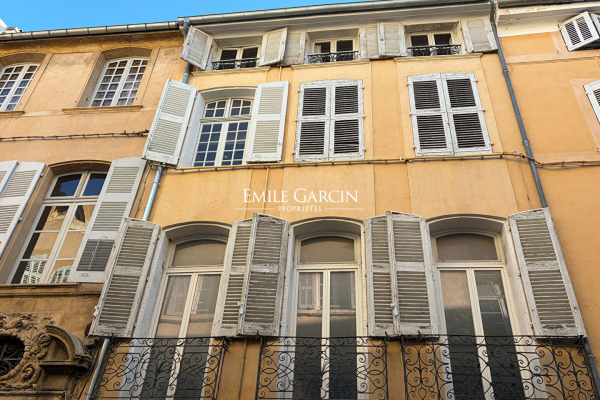 Appartement de luxe à vendre à Aix-en-Provence, 320 000 €, Photo 1