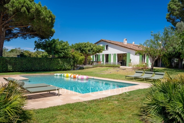 Maison de luxe à louer à Ramatuelle, 14 700 €, Photo 1