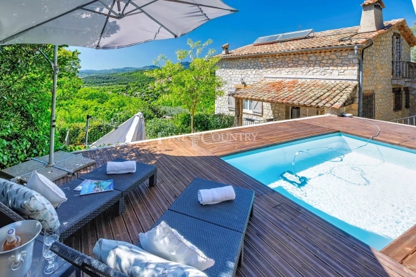 Maison de luxe à vendre à Montauroux, 795 000 €, Photo 1