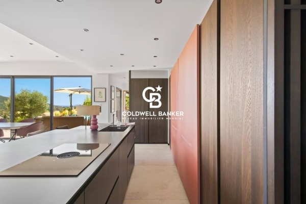Luxury House for sale in La Londe-les-Maures, 1 990 000 €, Photo 7
