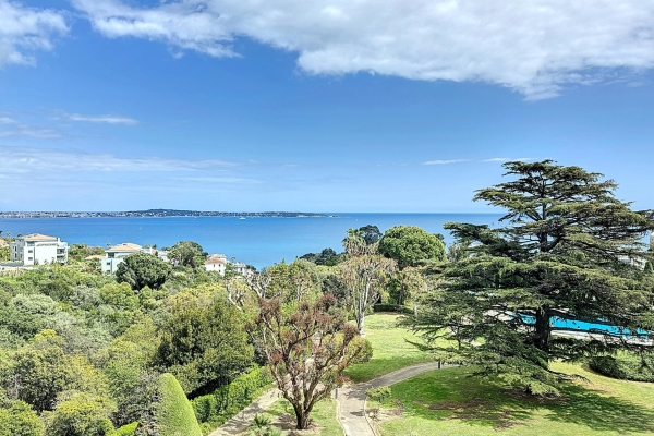 Luxury Apartment for sale in Cannes, 1 580 000 €, Photo 1