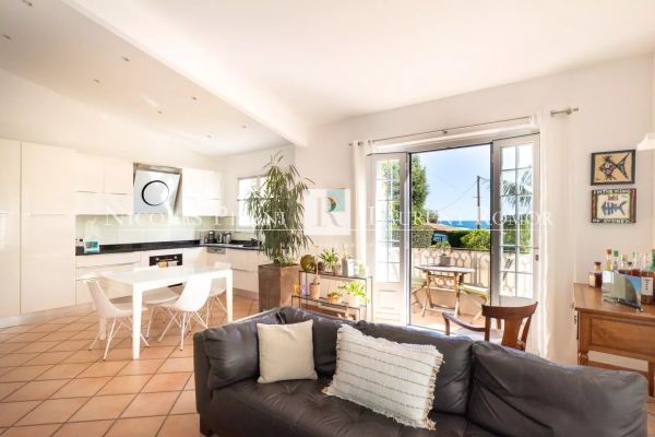 Luxury House for sale in Èze, 2 600 000 €, Photo 3