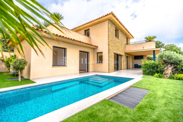 Luxury House for sale in Sainte-Maxime, 1 890 000 €, Photo 1