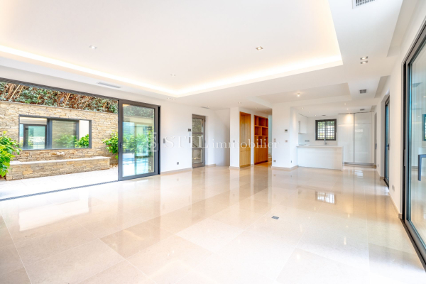 Luxury House for sale in Sainte-Maxime, 1 890 000 €, Photo 3