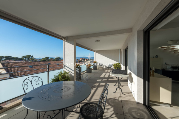 Appartement de luxe à vendre à Saint-Raphaël, 950 000 €, Photo 3