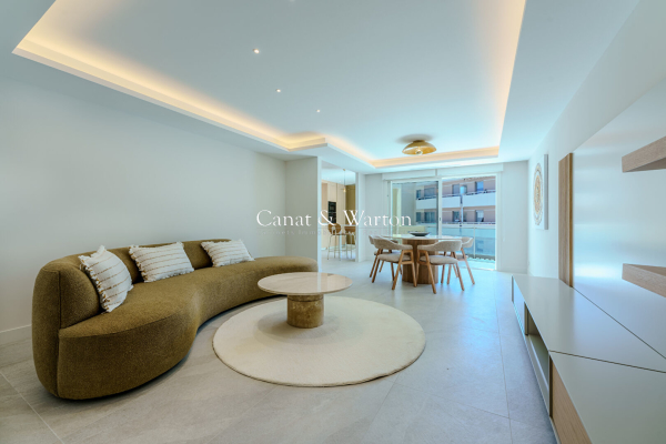 Appartement de luxe à vendre à Saint-Raphaël, 799 000 €, Photo 1