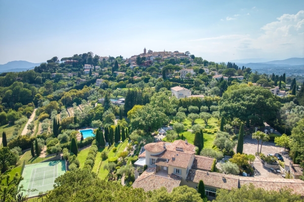 Maison de luxe à louer à Mougins, 80 000 €, Photo 3