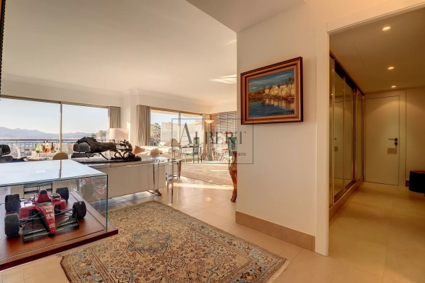 Luxury Apartment for sale in Cannes, 2 360 000 €, Photo 3