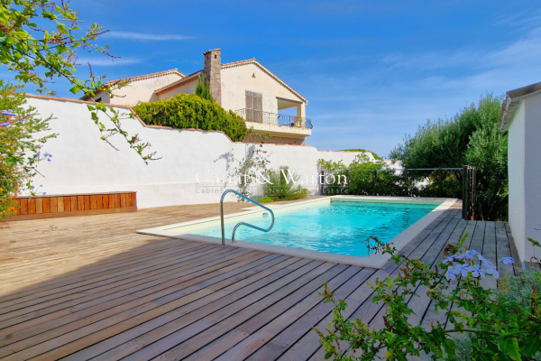 Appartement de luxe à vendre à Les Issambres, 750 000 €, Photo 2